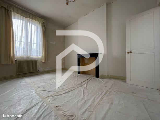 https://img.leboncoin.fr/api/v1/lbcpb1/images/68/a7/2f/68a72f3c0190cc9e16bb40e4f1f38eb92eeb3492.jpg?rule=ad-image