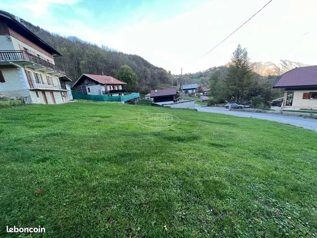 Terrain 622 m² · à Brizon · 622 m² · 92 000 €