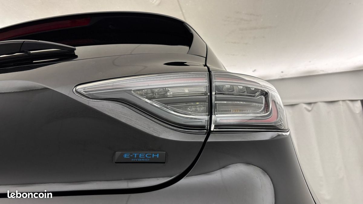 Renault clio e tech full hybrid 145 ch gsr2 (image 30)