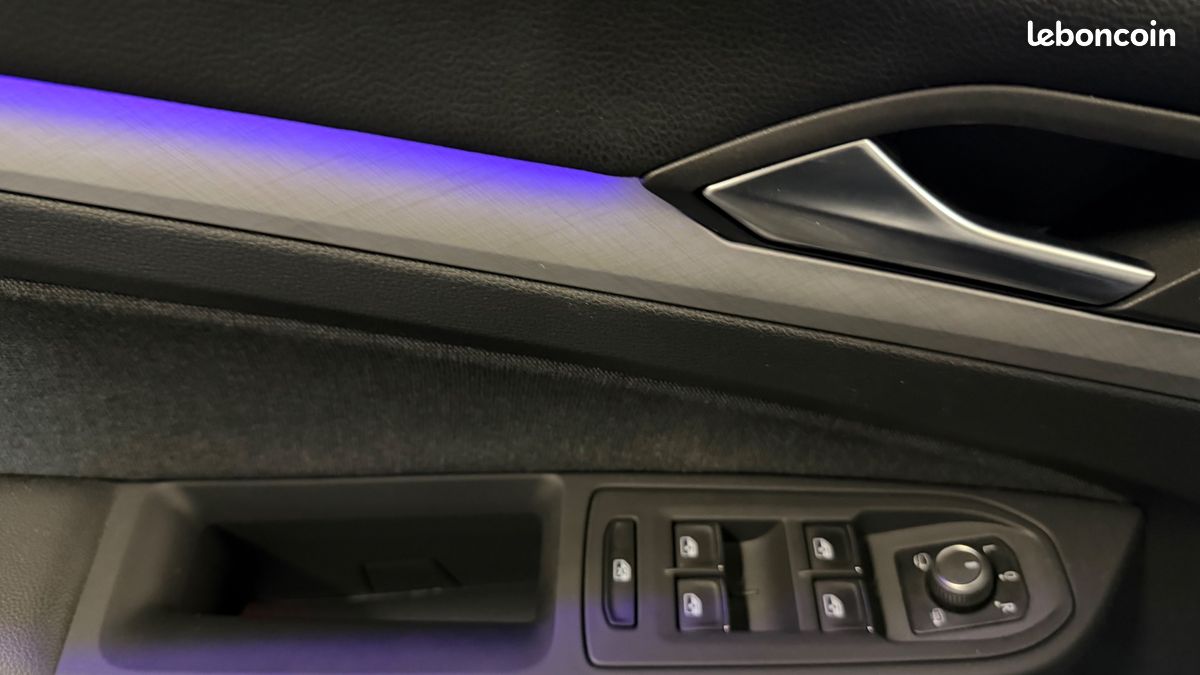 VOLKSWAGEN GOLF SW 1.0 TSI 110ch LIFE PLUS - CARPLAY - ENTRETIEN CONSTRUCTEUR A JOUR (image 12)