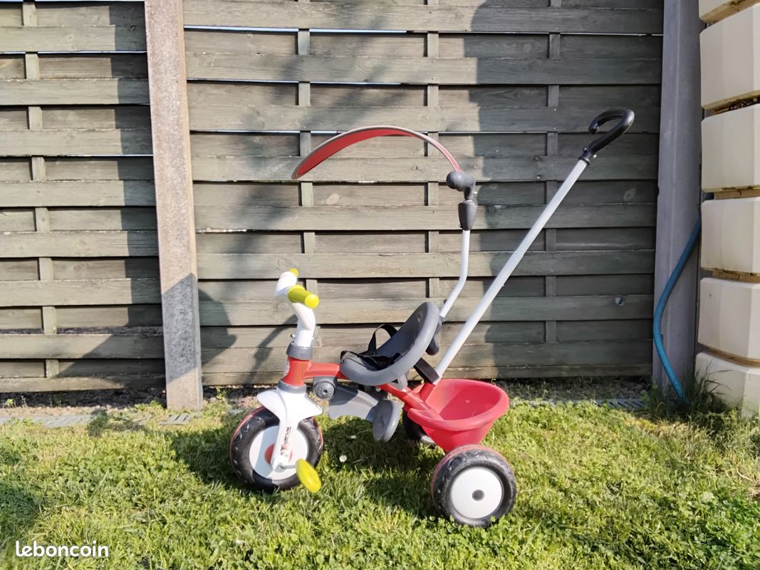 Tricycle (image 1)