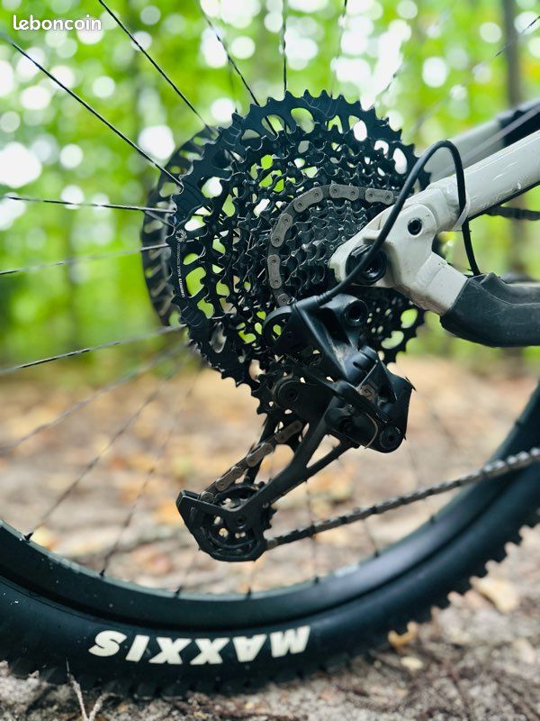 VTTAE Commencal Meta Power Mullet (image 13)