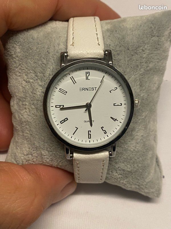 Montre femme Ernest blanche élégante – état neuf (image 1)