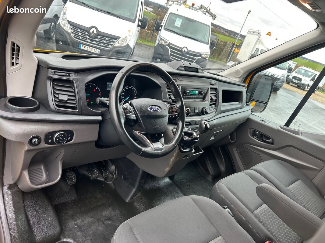 Ford Transit 2.0 ECOBLUE 130ch 3.5T Fourgon L2H2 Pack Hybrid Trend Business S&S (image 5)