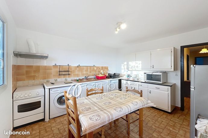 Maison 7 pièces 265 m² — 10