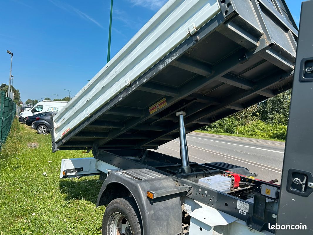 25 900 e ht - renault master benne coffre 145 cv grand coffre / attelage mixte / roues jumelées / 3 places (image 10)