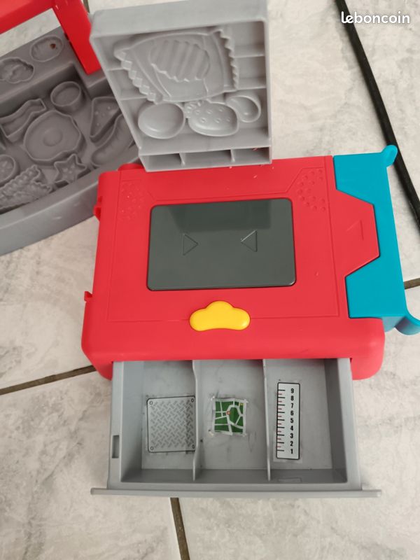 Accessoires pate a modeler (image 1)