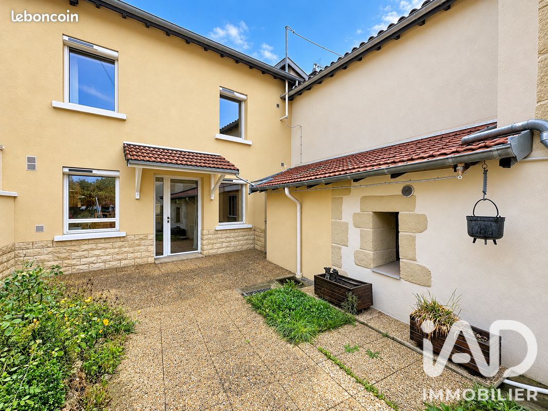 Maison 5 pièces 96 m² · à Grézieu-la-Varenne · 96 m² · 249 000 €