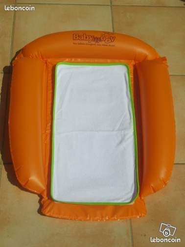 Matelas plan à langer gonflable babymoov (image 1)