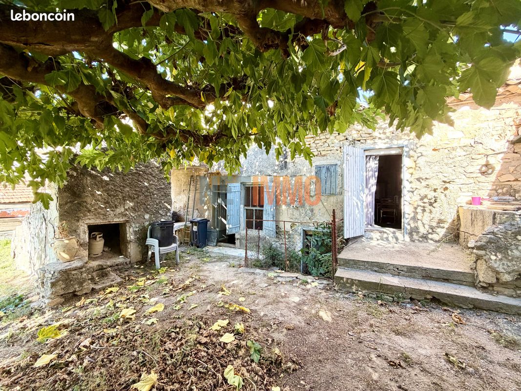 Maison 5 pièces 102 m² · à Milhaud · 102 m² · 145 000 €