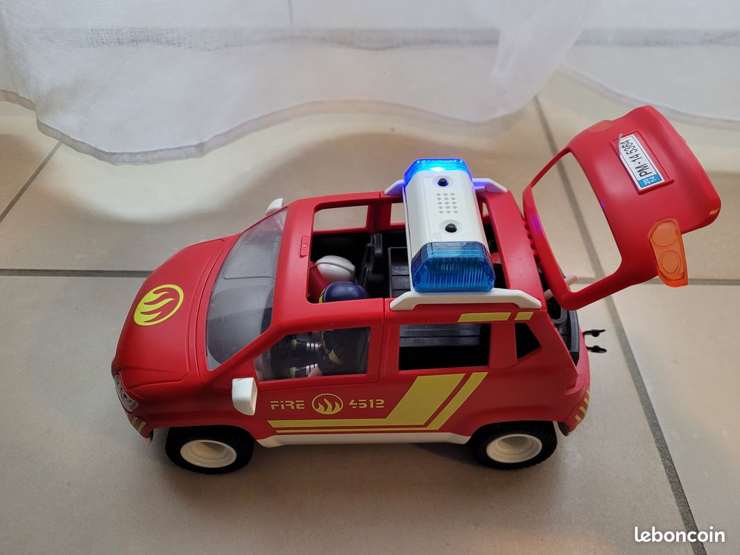 Playmobil 5364 - Véhicule pompiers d'intervention avec sirène (image 4)