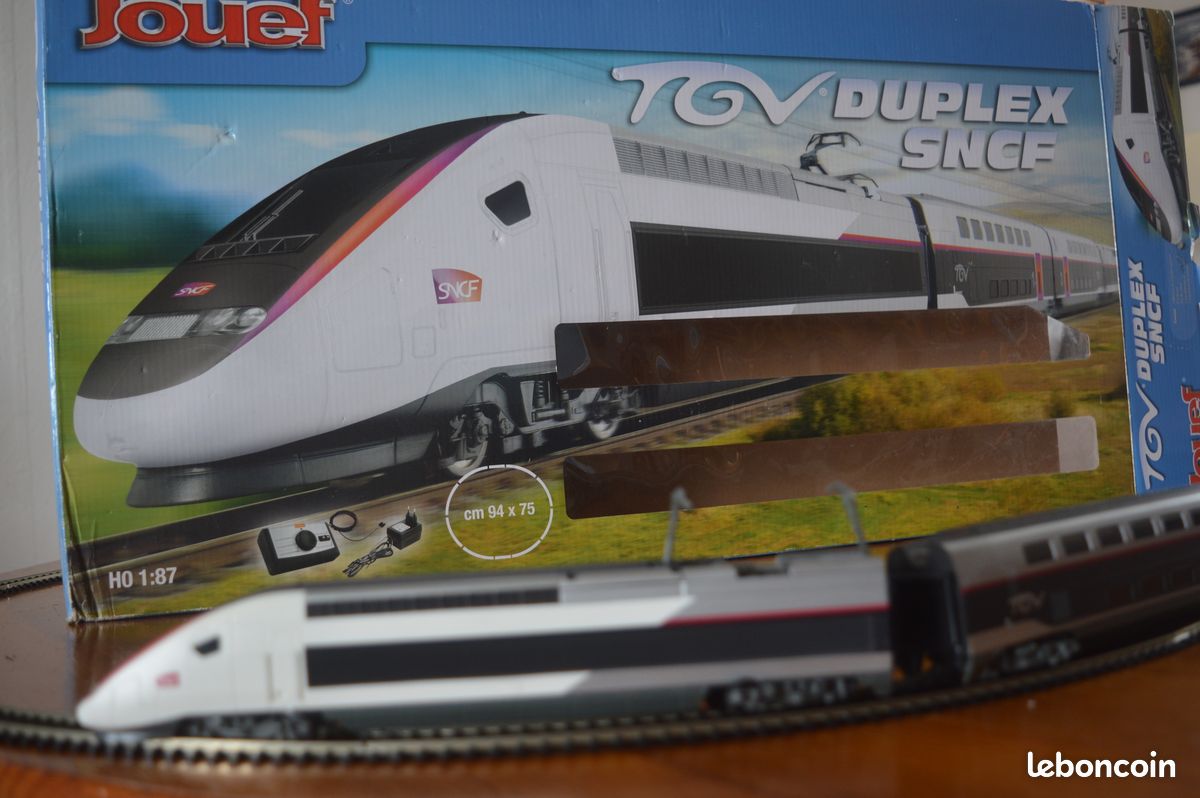 Lot TGV Jouef Orange HO SNCF + 5 voitures + rails courbes et