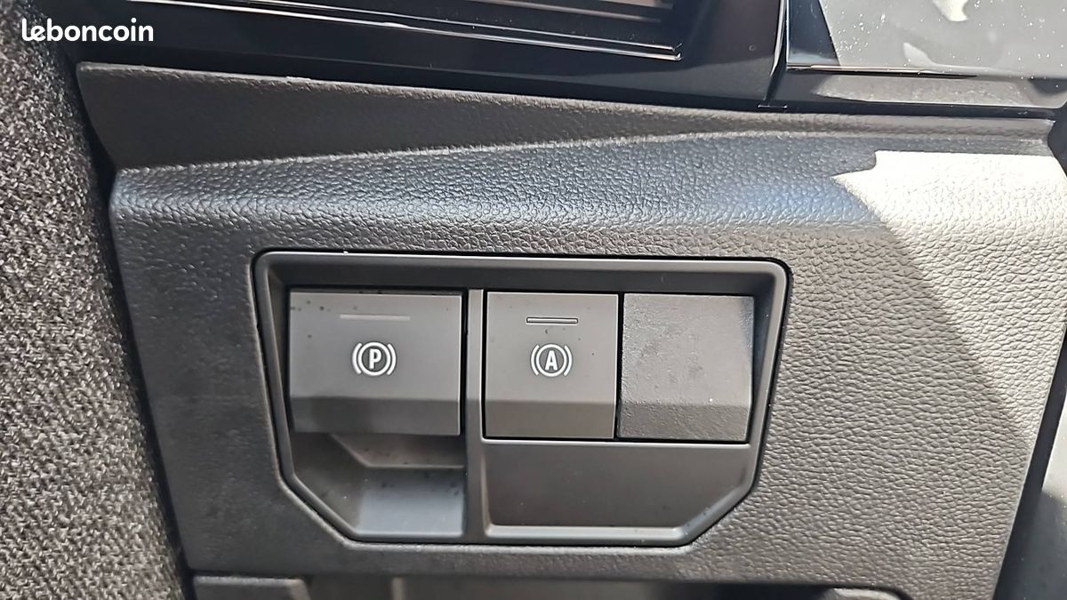 Renault espace e tech full hybrid 200 gsr2 techno (image 24)