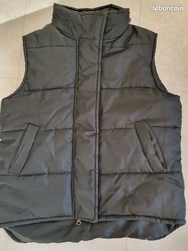 Blouson sans manche noir . Taille M (image 1)