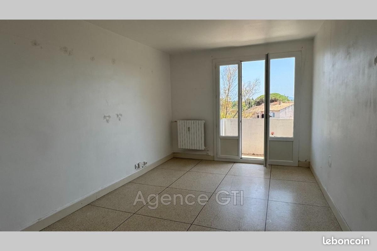 Appartement 4 pièces 65 m² · à Hyères · 65 m² · 907 €