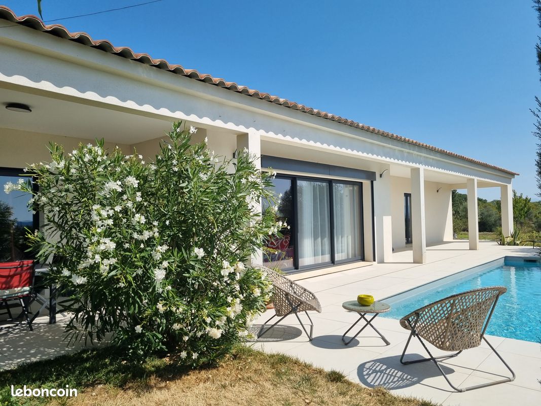 Maison 4 pièces 174 m² · à Forcalquier · 174 m² · 758 000 €