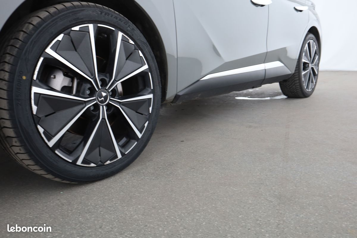 DS Automobiles DS 4 1.6 E-Tense Hybride Rivoli EAT8 225 ch (image 27)