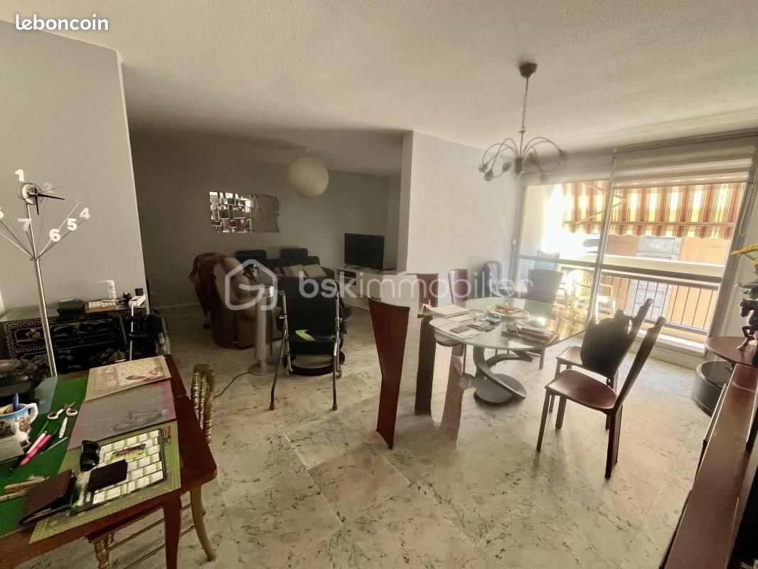 Appartement 4 pièces 76 m² · à Saint-Étienne · 76 m² · 115 000 €