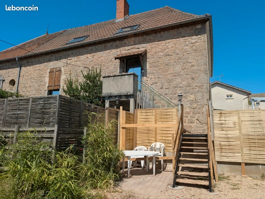 Appartement 5 pièces 138 m² · à Dompierre-les-Ormes · 137,6 m² · 140 000 €