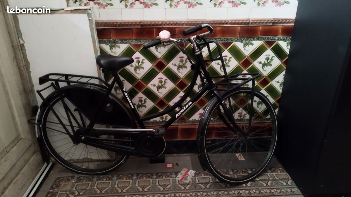 Vélo hollandais 28'' femme Royal Dutch Hollandia Vélo hollandais 28'' femme Royal Dutch Hollandia