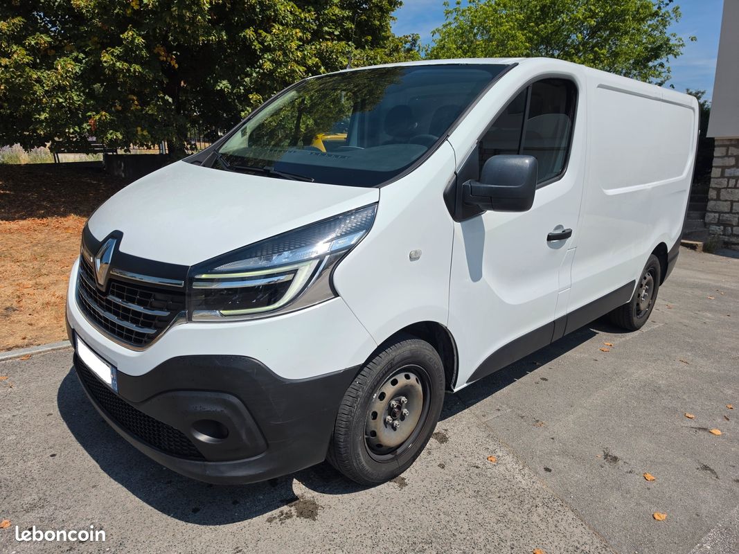 TRAFIC 2.0 BLUE DCI 120cv FULL OPTIONS (image 1)
