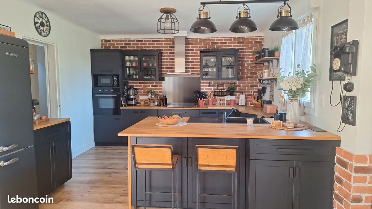 Maison 6 pièces 227 m² · à Pontchâteau · 227 m² · 459 000 €