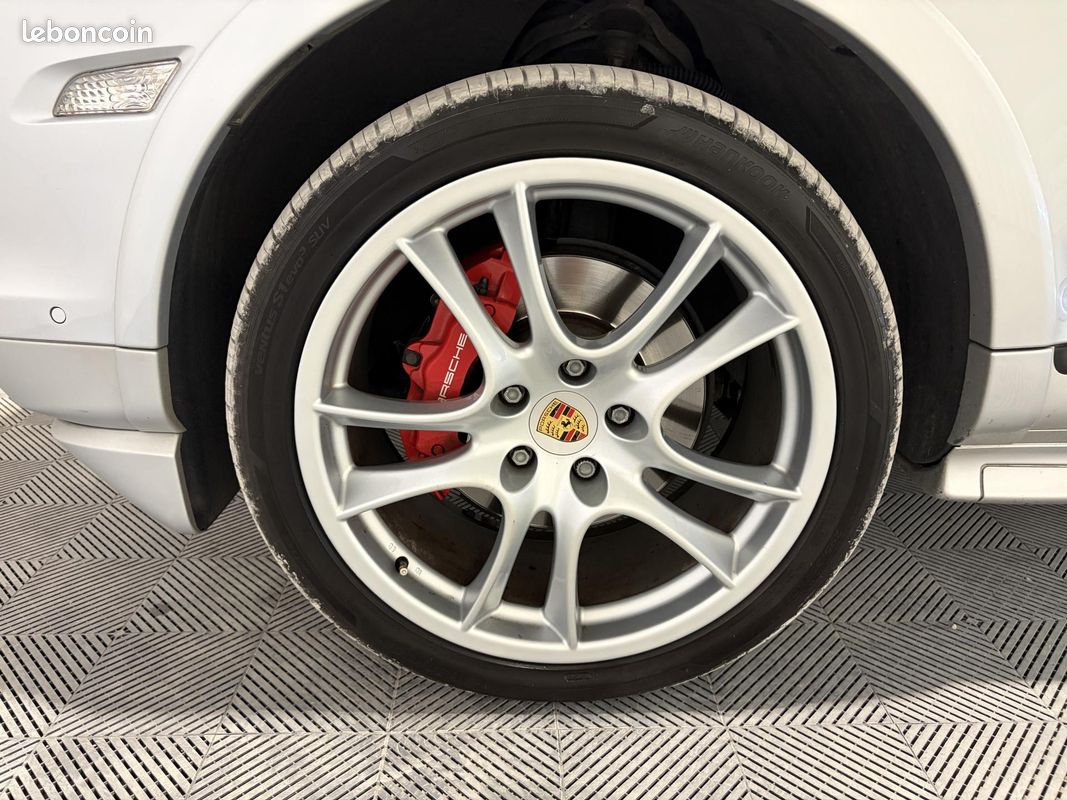 PORSCHE CAYENNE 4.8 V8 GTS Tiptronic S BVA (image 17)