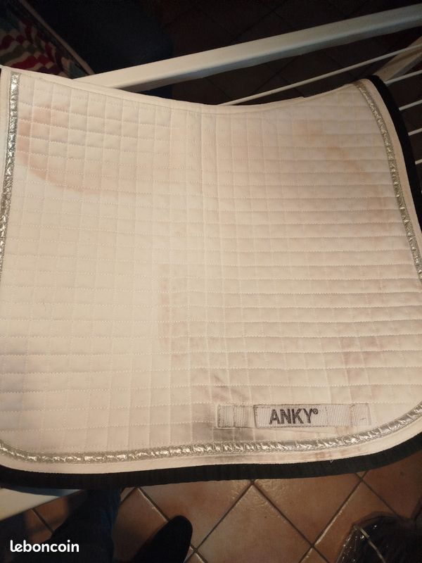 Tapis dressage et bonnet (image 2)