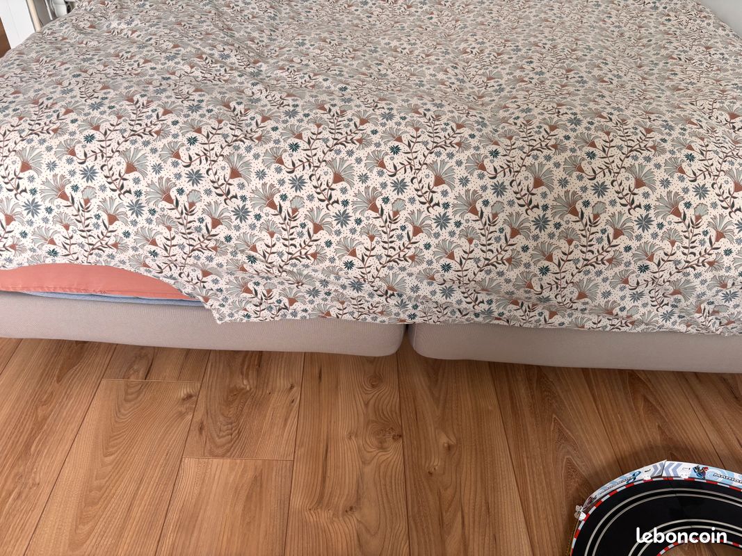 Matelas IKEA VÅGSTRANDA 160x200 + 2 sommiers tapissiers 80x200 (image 2)