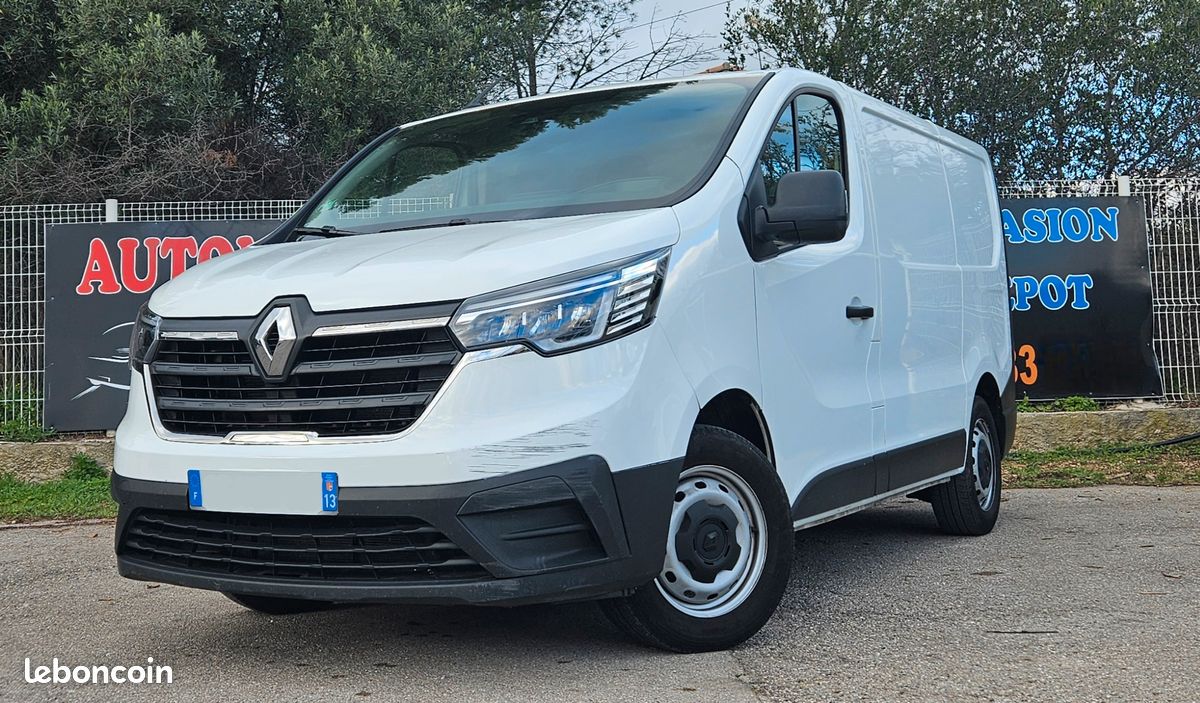 RENAULT TRAFIC III 2.0 BLUEDCI 110 Cv 1ere MAIN TVA RECUPERABLE (image 2)