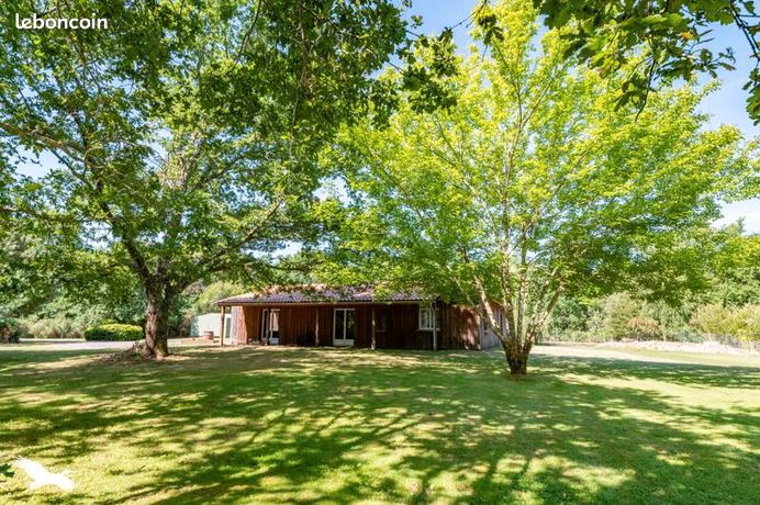 Propriété 4 pièces 135 m²