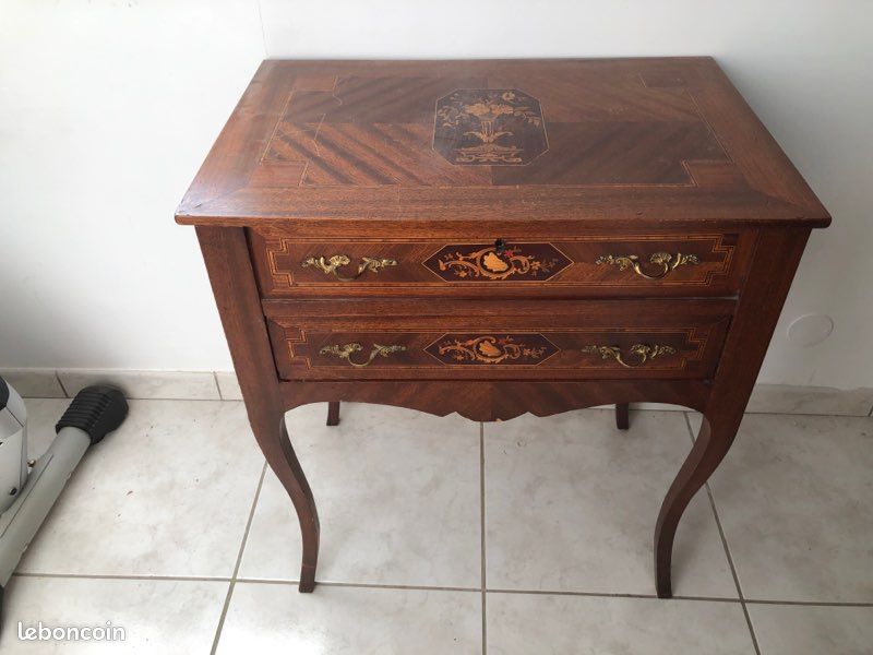 Meuble marquetée (image 1)