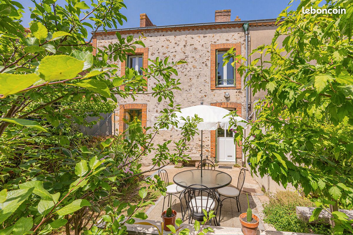 Maison 6 pièces 104 m² · à Saint-Colomban · 104 m² · 249 000 €