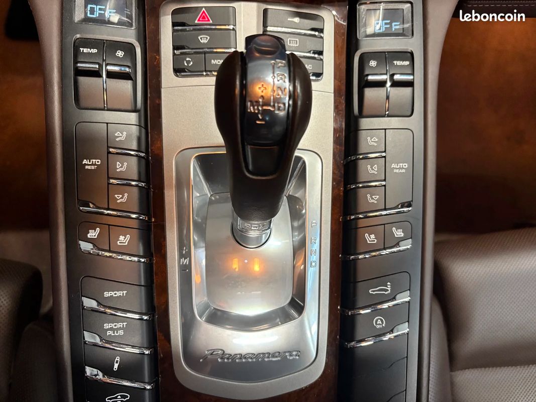 PORSCHE PANAMERA Turbo V8 4.8 500 PDK CÉRAMIQUES/TOIT OUVRANT/SUIVI PORSCHE (image 41)