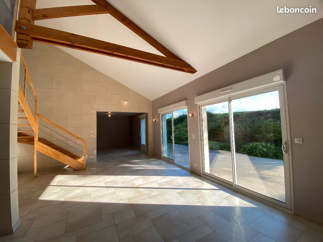 Maison 6 pièces 165 m² · à Éclaron-Braucourt-Sainte-Livière · 165 m² · 979 €/mois