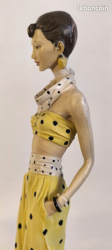 😍✨ Superbe Statuette "Fashion Lady" par Antoni Famery – Italie, c. 1990 ✨😍 (image 9)