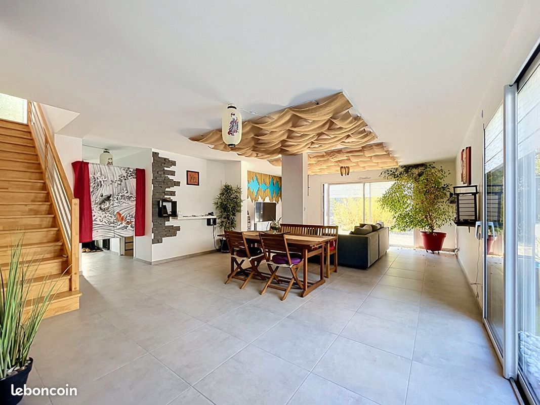Maison 7 pièces 142 m² · à Bouchemaine · 142 m² · 446 500 €