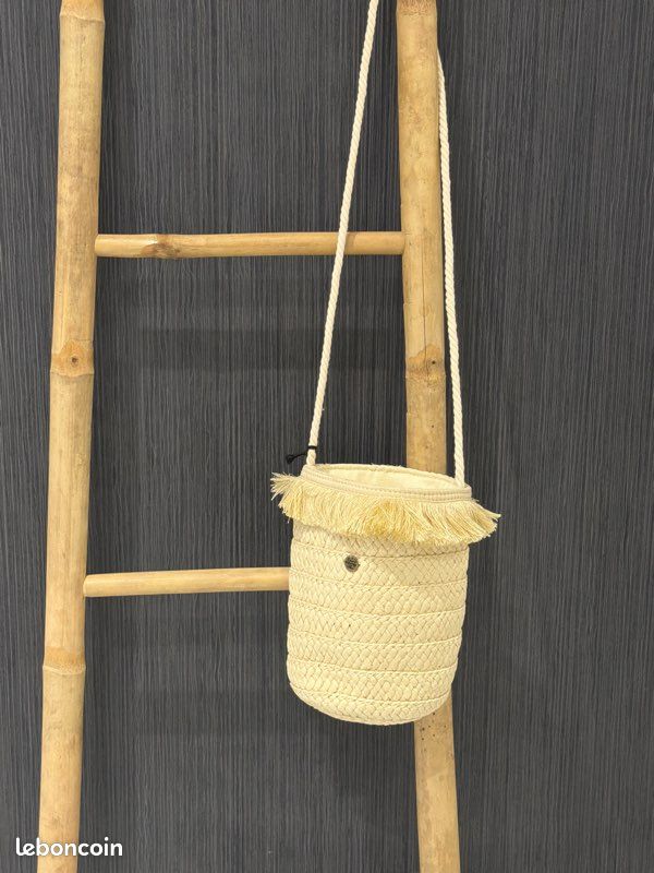 Sac seau IKKS paille (image 1)