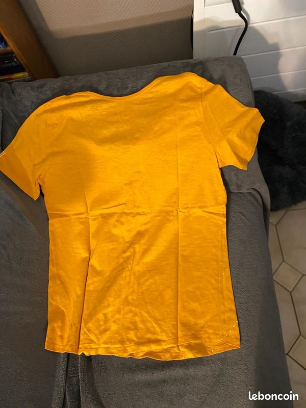 T-shirt moutarde taille 46 marque TBS (image 2)