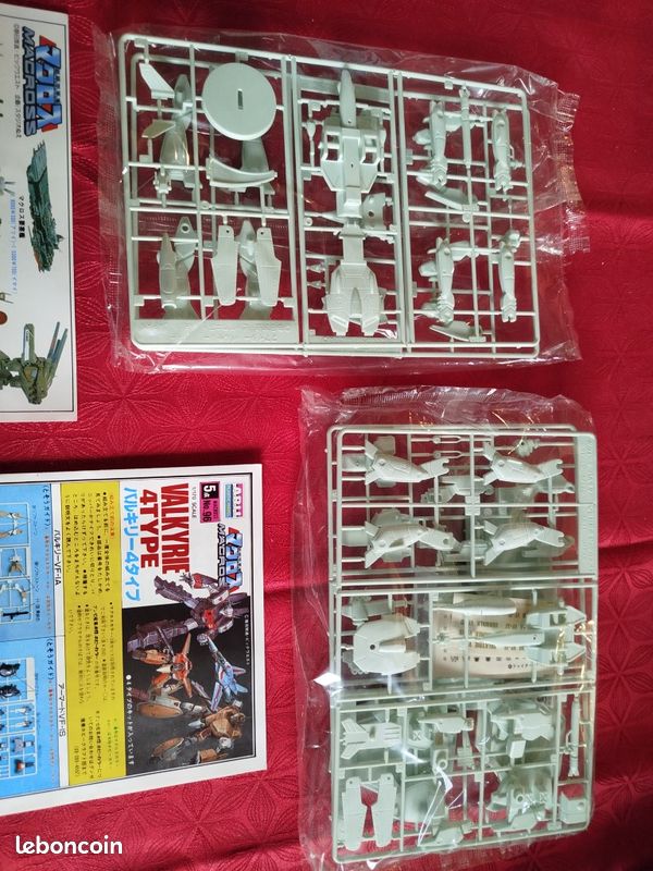 Maquette ARII Heavy Battroid VF-1A Standard Armored Valkyrie n°65 (image 6)