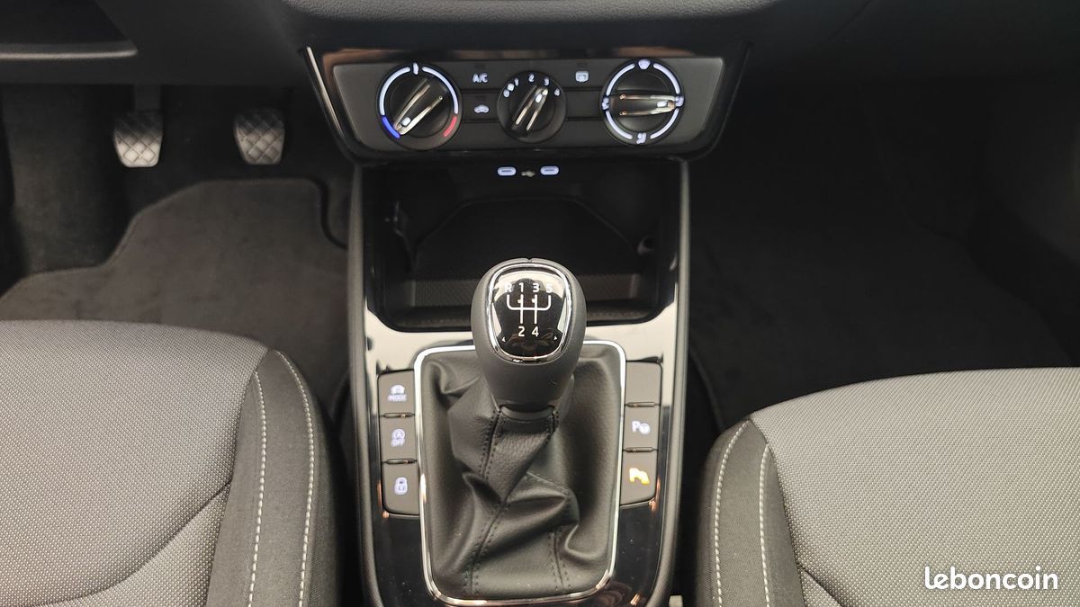 SKODA Fabia 1.0 TSI 95 ch EVO 2 BVM5 Selection (image 21)