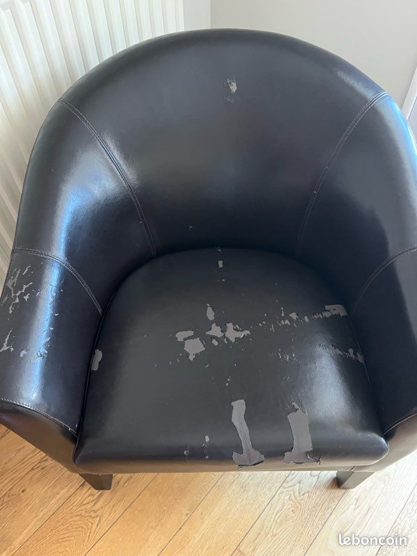 Fauteuil club en cuir « Maison du Monde » À restaurer (image 2)