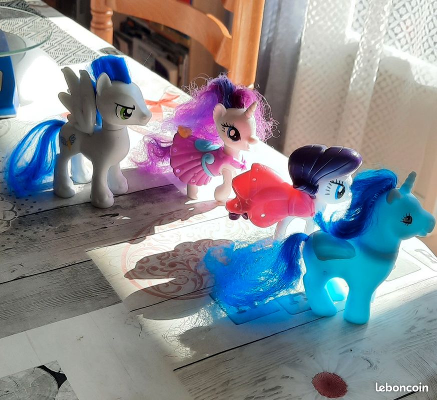 Lot de 4 petits poneys, 2 marque Pony (image 3)