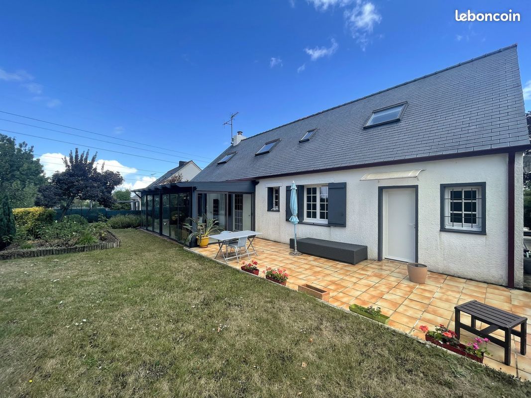 Maison 8 pièces 170 m² · à Ligné · 170 m² · 250 000 €