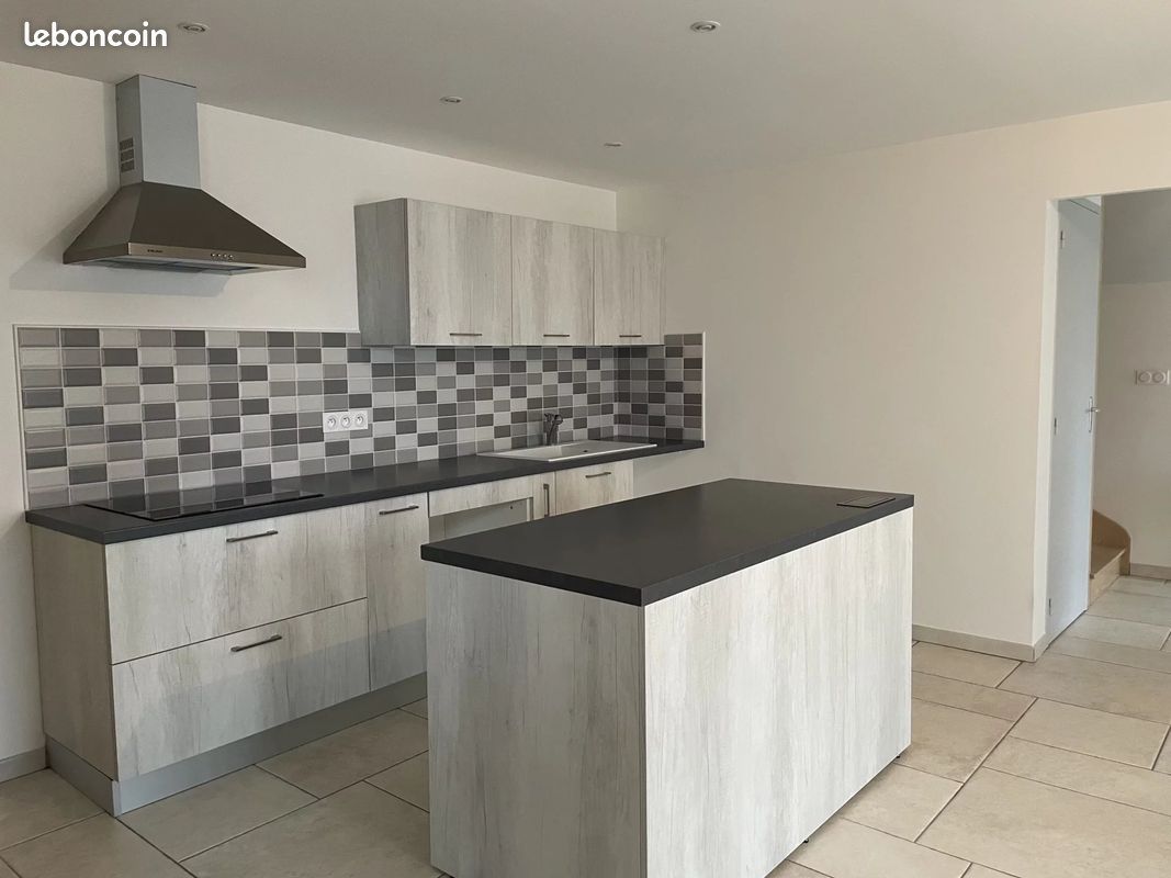 Maison 6 pièces 148 m² · à Martaizé · 148 m² · 950 €