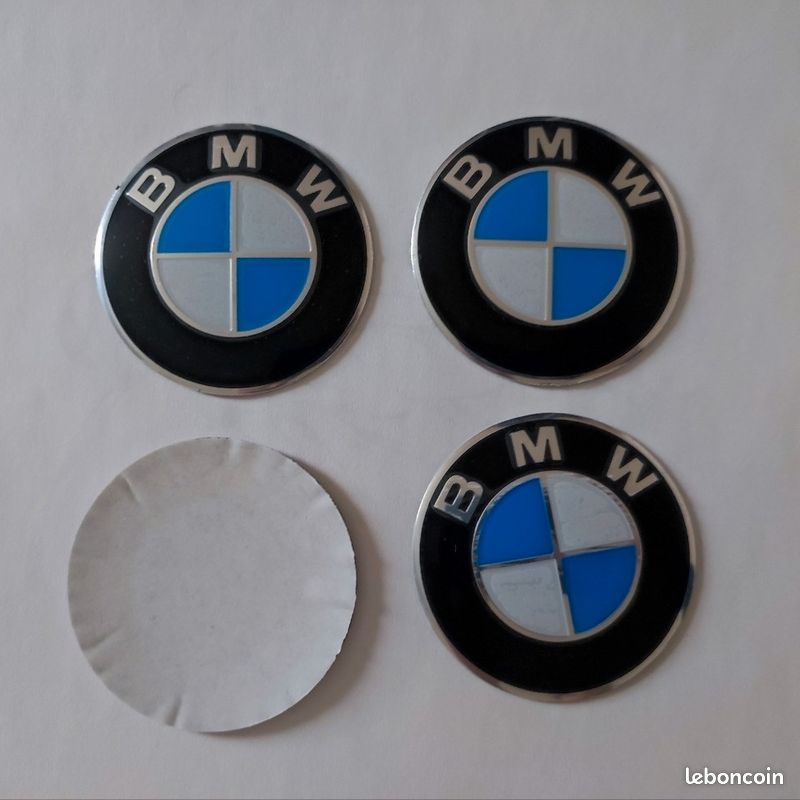 4 Logo Autocollants BMW 70 mm bleu centre de jantes (image 1)