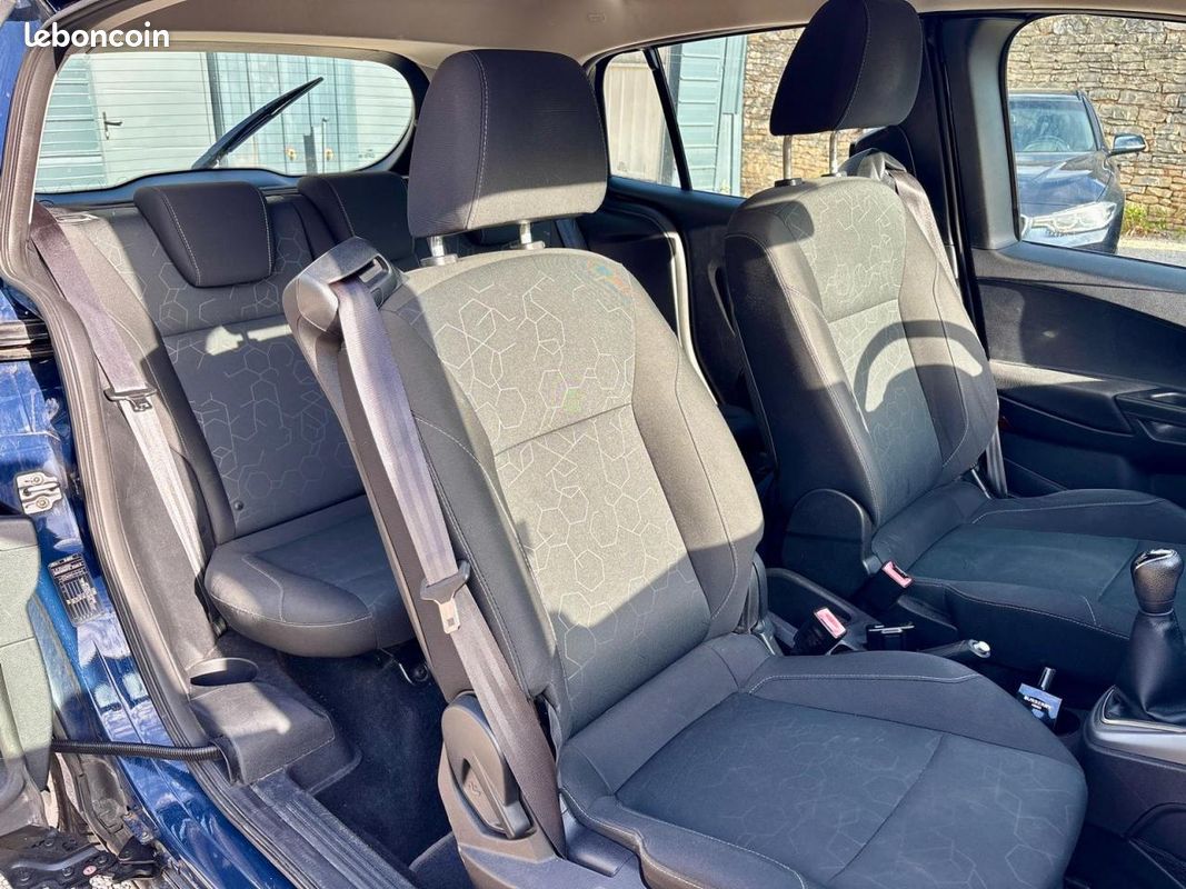 FORD B-MAX 1.4i - 90 Trend (image 15)