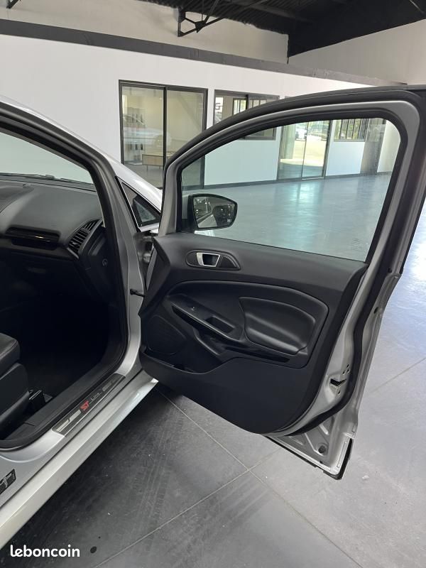 Ford EcoSport 1.0i (image 10)