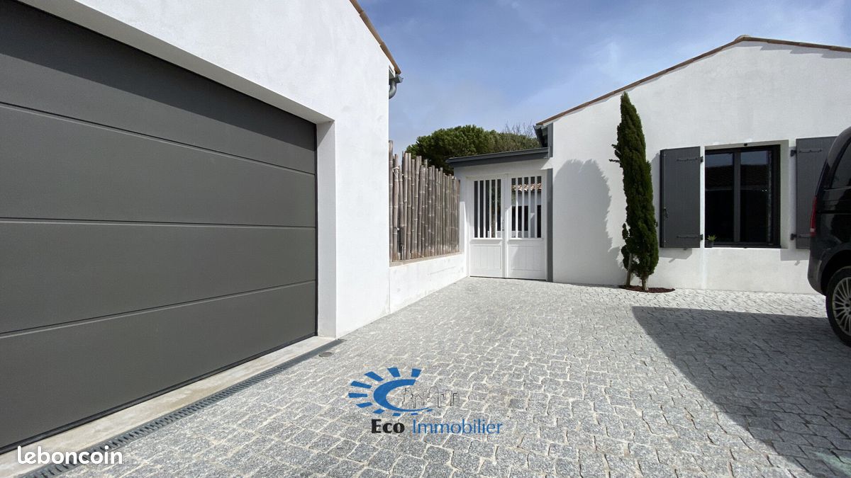 Maison 5 pièces 157 m² - La Rochelle 17000 (image principale 1)