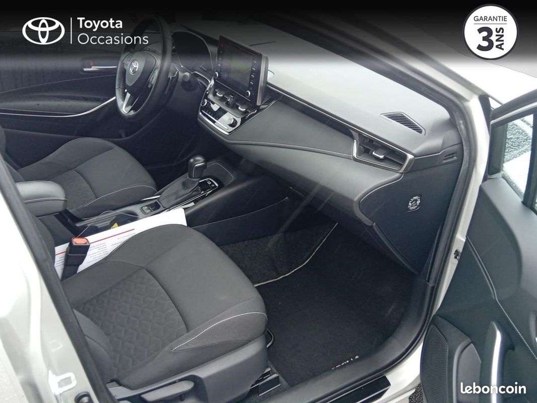 Toyota Corolla Touring Spt 184h Design MY21 (image 6)